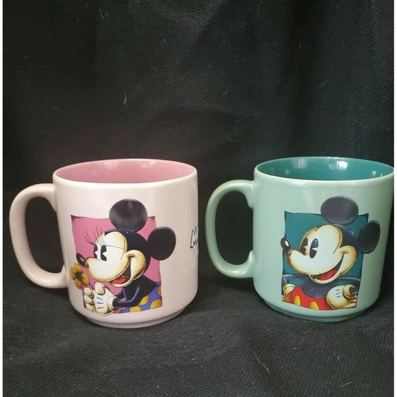 Disney Lot of 2 Mickey and Minnie Mouse Coffee Cups vintage pink green Thailand - Picture 1 of 12